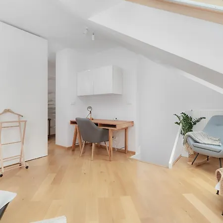 Two Level 2waters By Renters Apartman