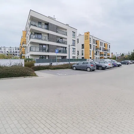 Two Level 2waters By Renters Breslavia