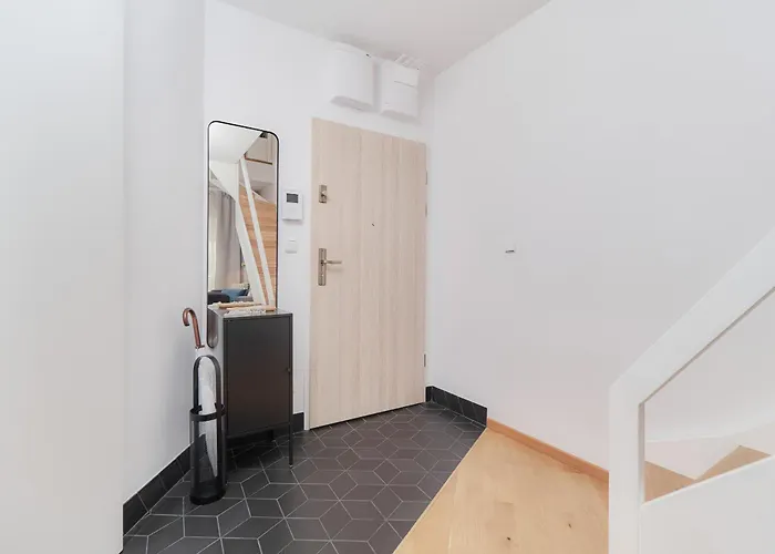 Two Level 2waters By Renters * Vratislav