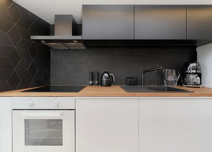 Two Level 2waters By Renters Vratislav