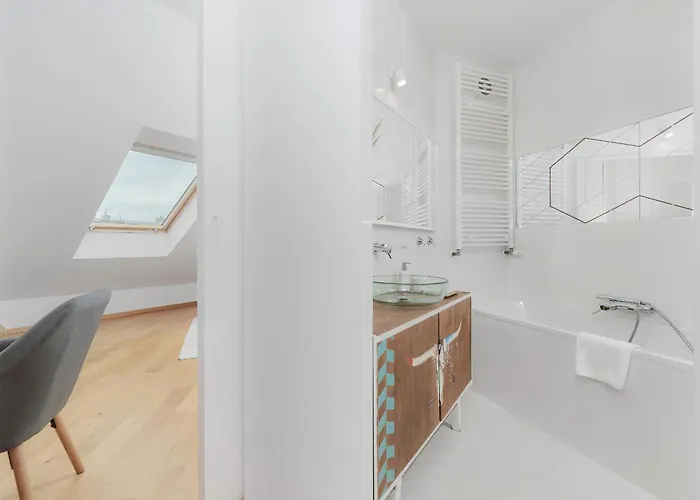 Two Level 2waters By Renters * Vratislav